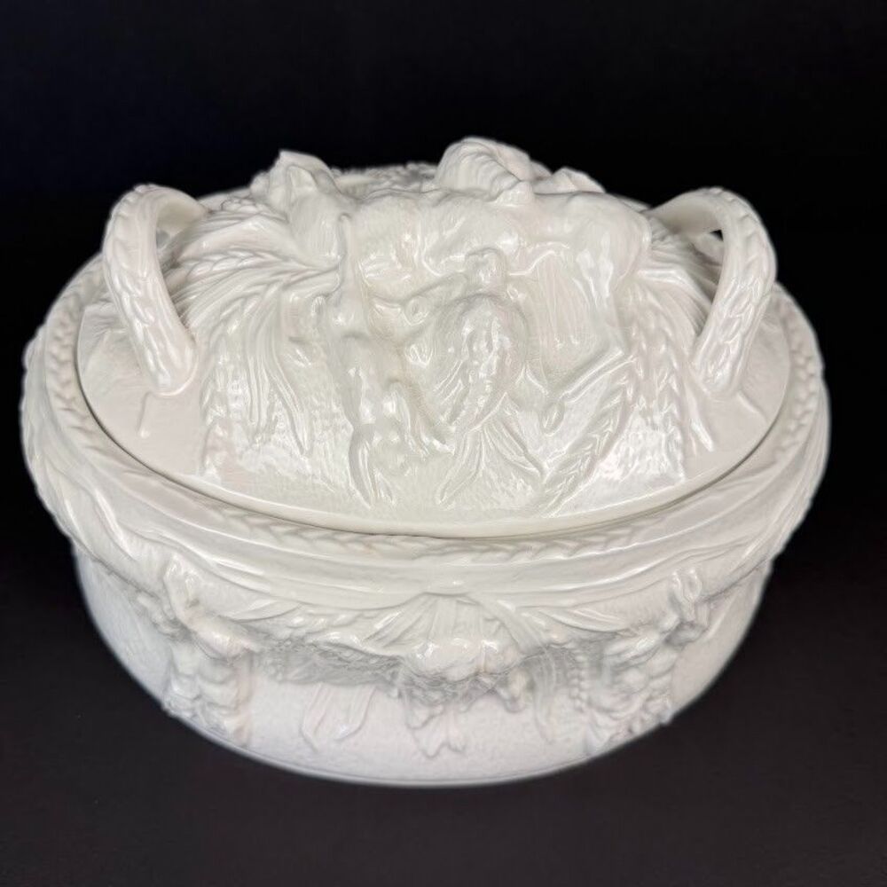Vintage White Portmeirion Game Tureen/Covered Casserole/Pie Dish, Size 1